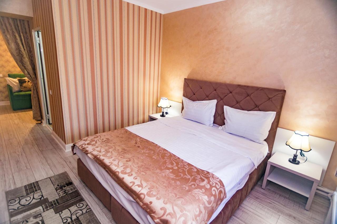Floare De Iris Hotel วามาเวเก ภายนอก รูปภาพ