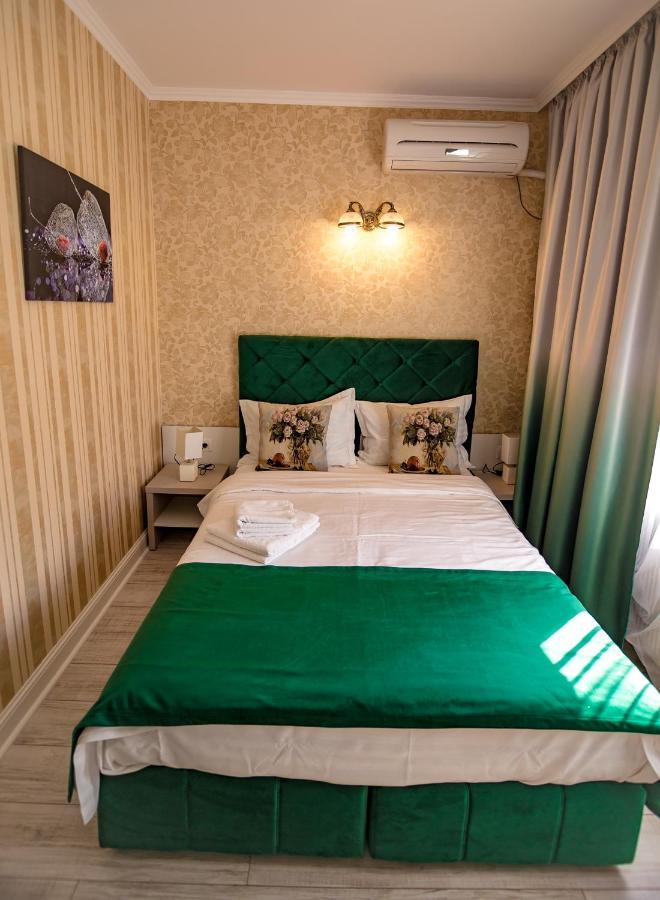 Floare De Iris Hotel วามาเวเก ภายนอก รูปภาพ