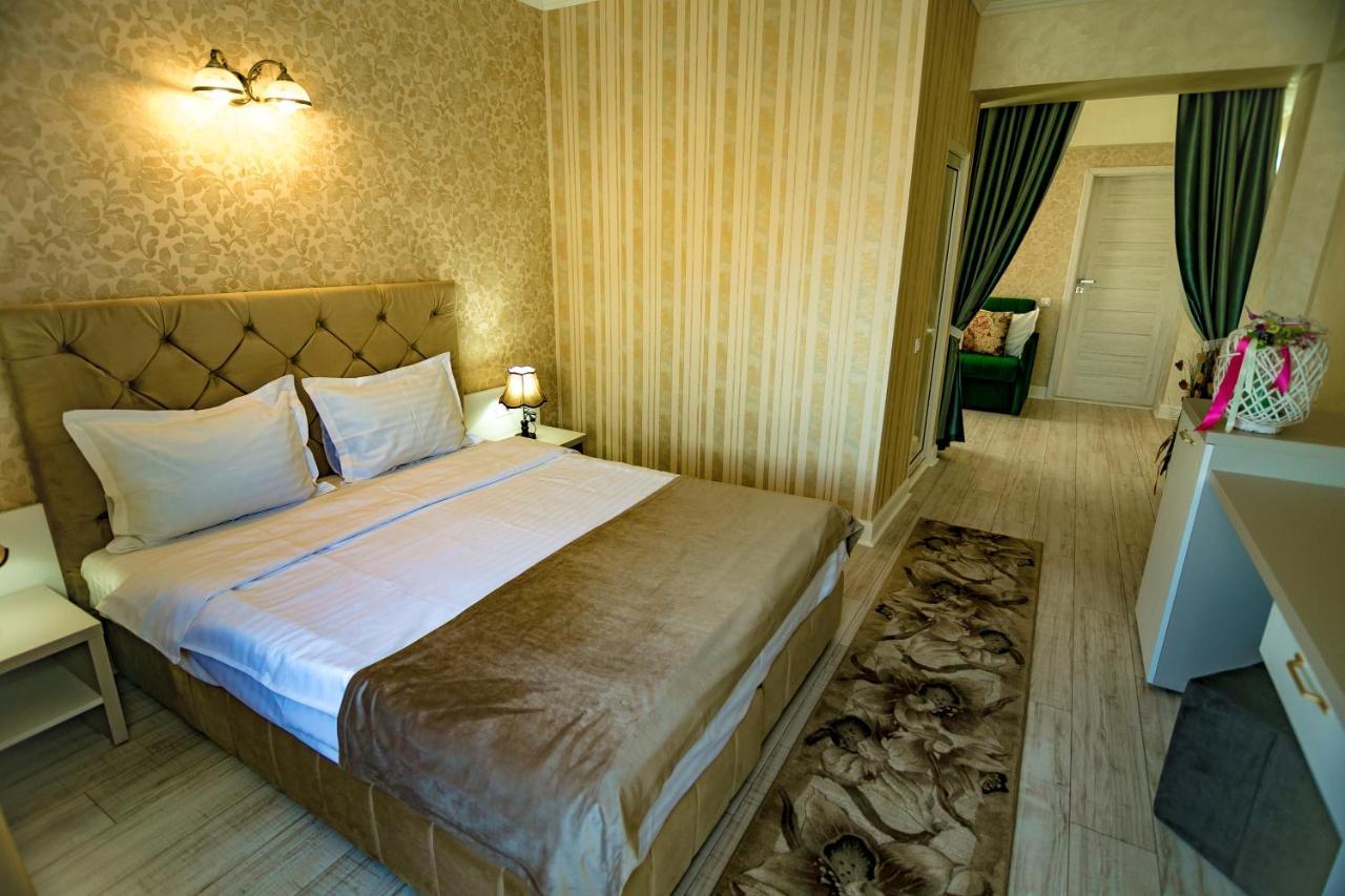 Floare De Iris Hotel วามาเวเก ภายนอก รูปภาพ