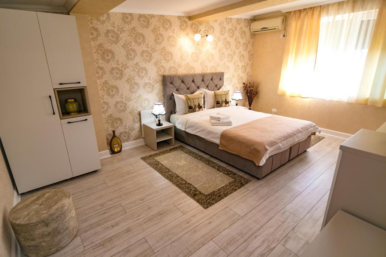 Floare De Iris Hotel วามาเวเก ภายนอก รูปภาพ