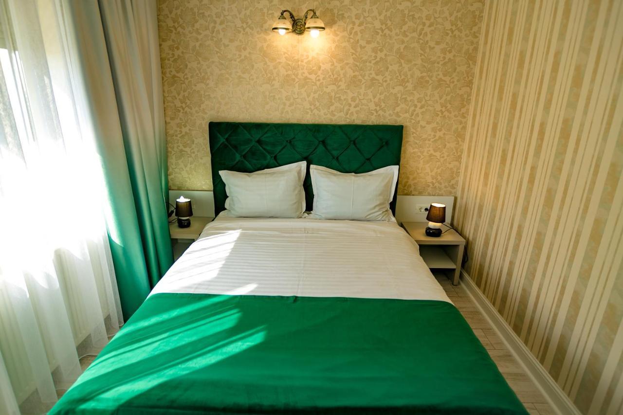 Floare De Iris Hotel วามาเวเก ภายนอก รูปภาพ
