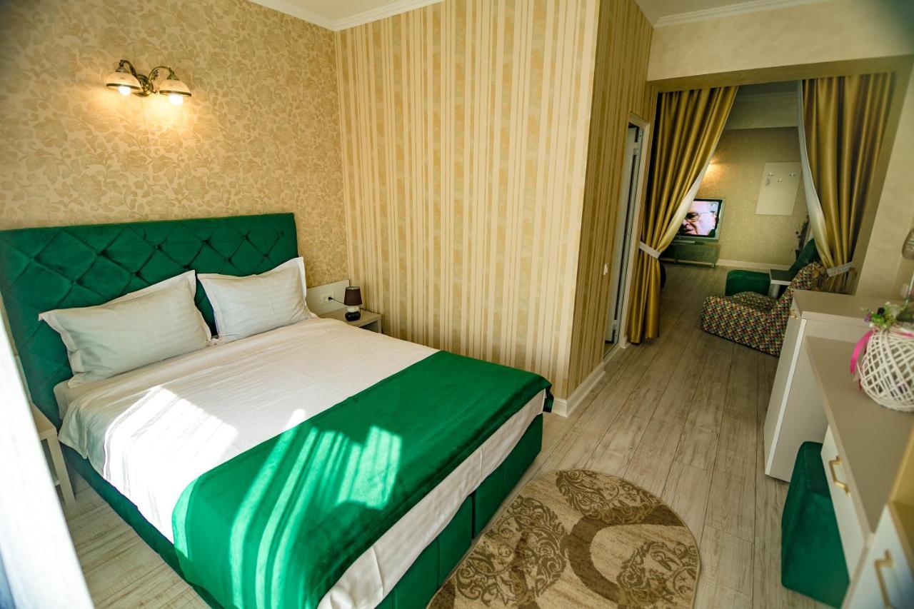 Floare De Iris Hotel วามาเวเก ภายนอก รูปภาพ