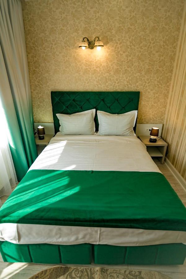Floare De Iris Hotel วามาเวเก ภายนอก รูปภาพ
